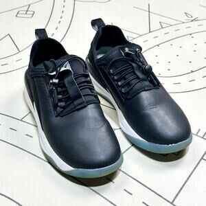 Clove Sneakers in Night Shift